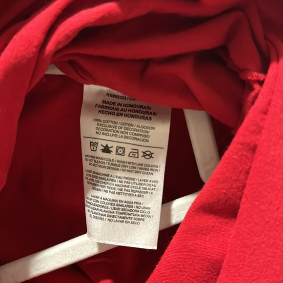 3 for $17.00 A vintage Michael Jordan #23 t-shirt red size Medium 04 - Picture 5 of 5